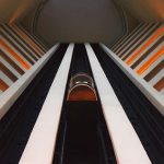 كاربرد آسانسور از نگاه لئوبوسكاليا